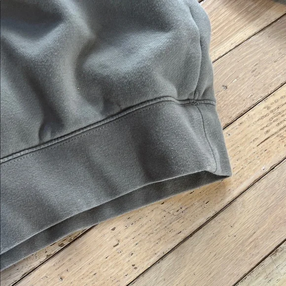 Fear of God Essentials Heather Gray Top - Picture 5 of 7